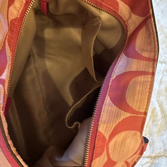 COACH Pink Women's Hand Bag - Picture 5 of 15